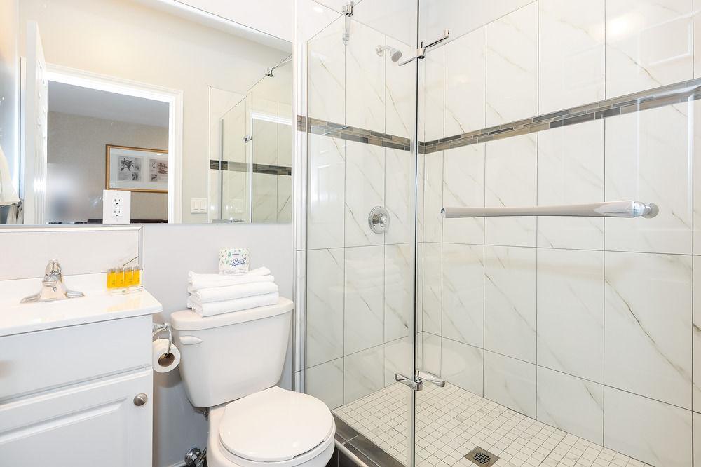 Ottawa Inn Hotel エクステリア 写真